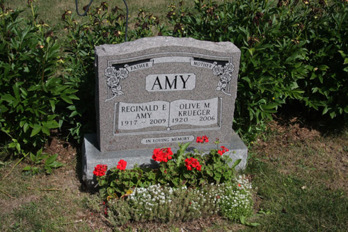 [Headstone - Reg and Olive Amy]